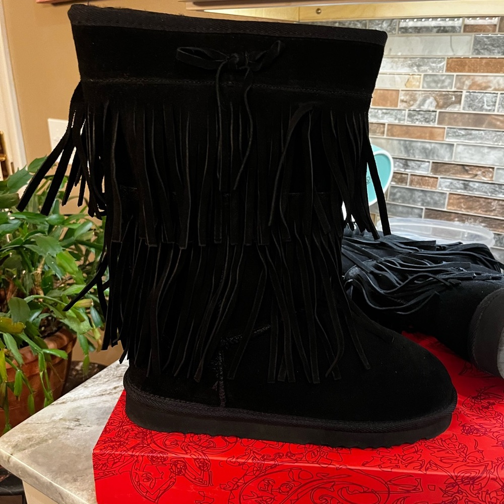 American rag black fringe suede boots